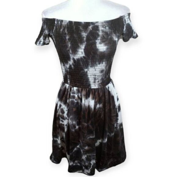 JUSTIFY BLACK & WHITE TIE DYE OFF-THE-SHOULDER DRESS SZ.S EUC. - Picture 1 of 5